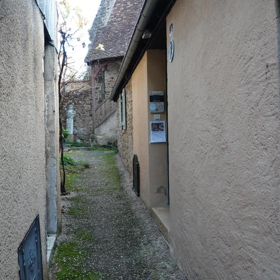 Appart' De La Collegiale Bourbon-Lancy Buitenkant foto