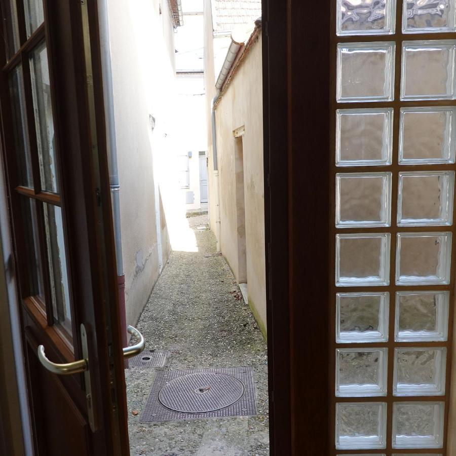 Appart' De La Collegiale Bourbon-Lancy Buitenkant foto